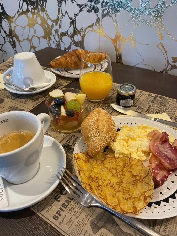 Hotel Le Berry Saint-Nazaire Esterno foto