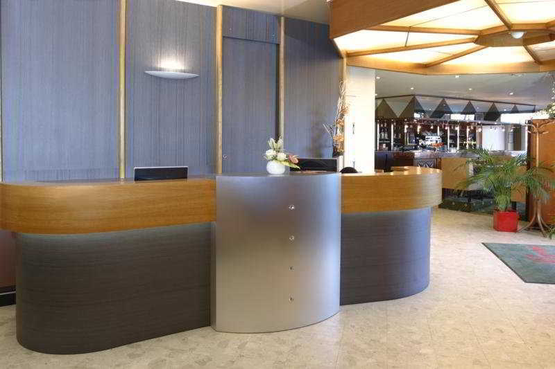 Hotel Le Berry Saint-Nazaire Esterno foto
