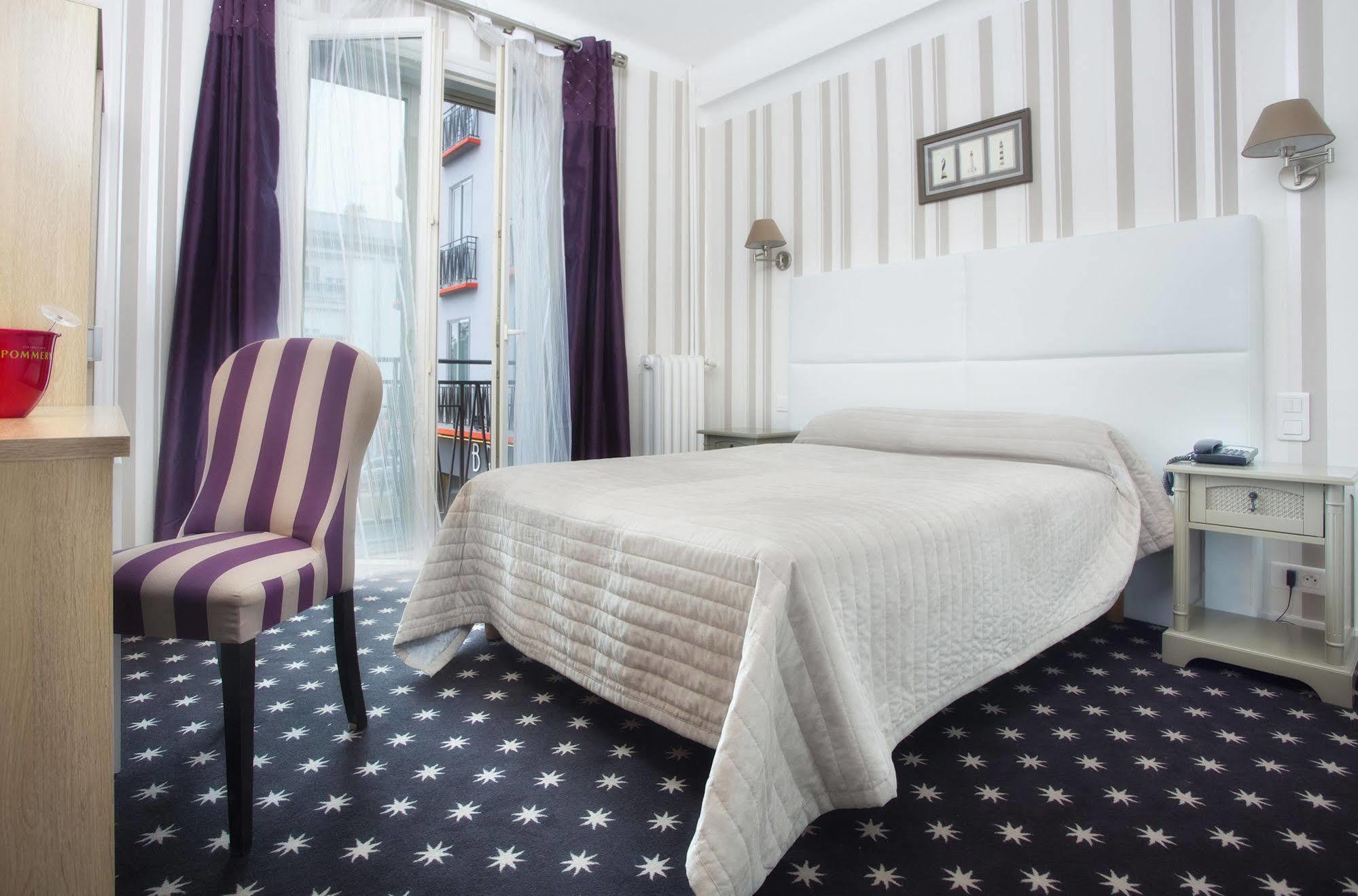 Hotel Le Berry Saint-Nazaire Esterno foto