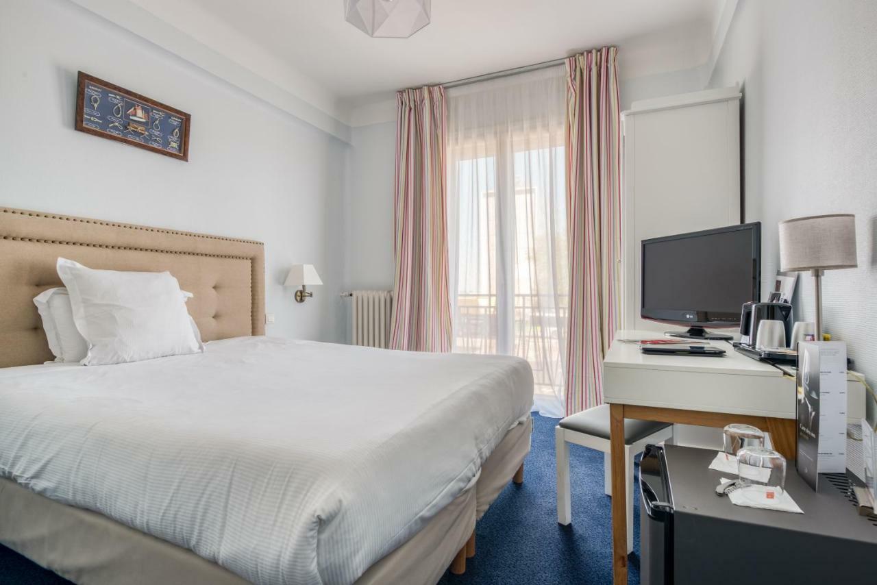 Hotel Le Berry Saint-Nazaire Esterno foto