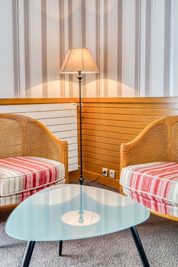 Hotel Le Berry Saint-Nazaire Esterno foto